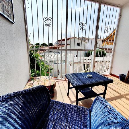 Bonita casa con terraza y patio Empuriabrava Esterno foto