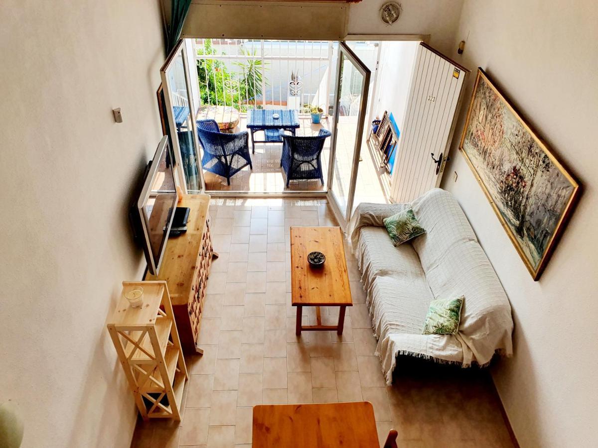Bonita casa con terraza y patio Empuriabrava Esterno foto